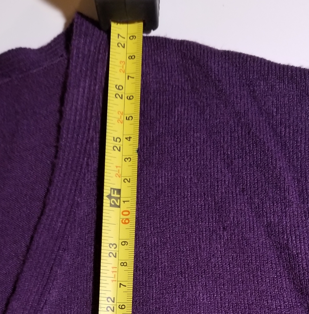 Sweater - Picture 5 of 6